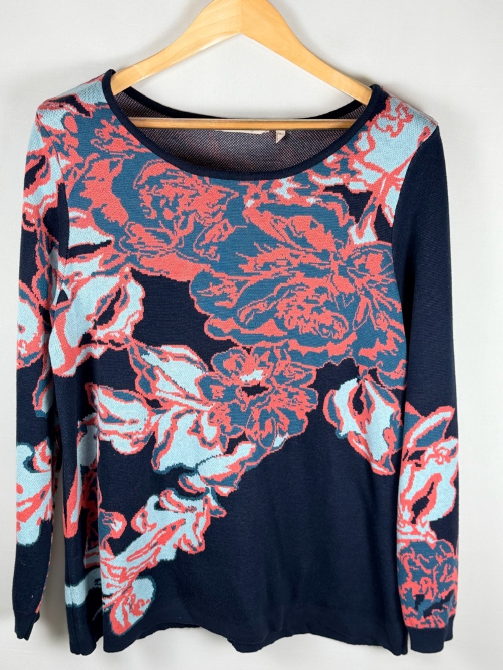 Soft Surroundings Sweater L Floral Knit Navy Coral Blue Coastal Grandmacore